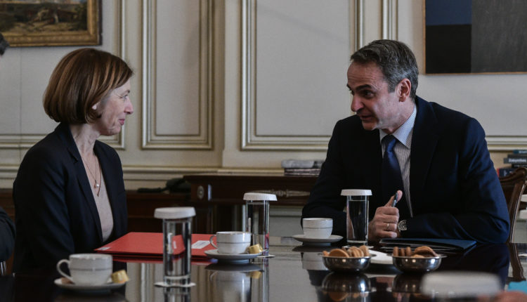 Ο Πρωθυπουργός Κυριάκος Μητσοτάκης με την Γαλλίδα υπουργό Άμυνας